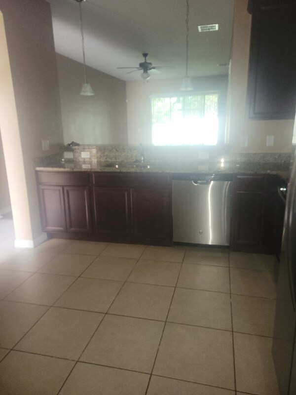 Photo - 2157 Broadway View Ave