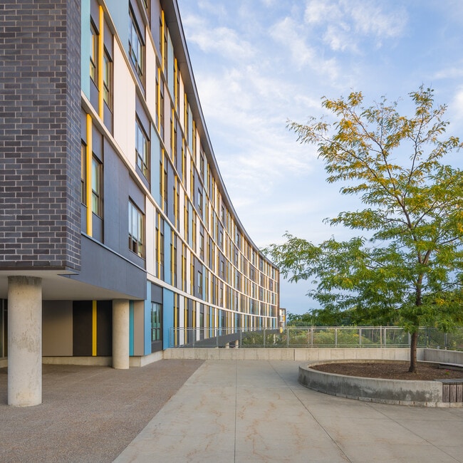 Redstone Lofts; Student Housing