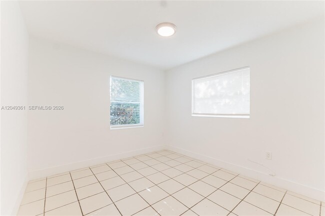 Photo - 6130 Flagler St