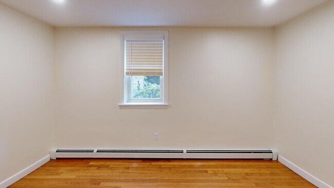 Photo - 294 Tappan St Unit 1A