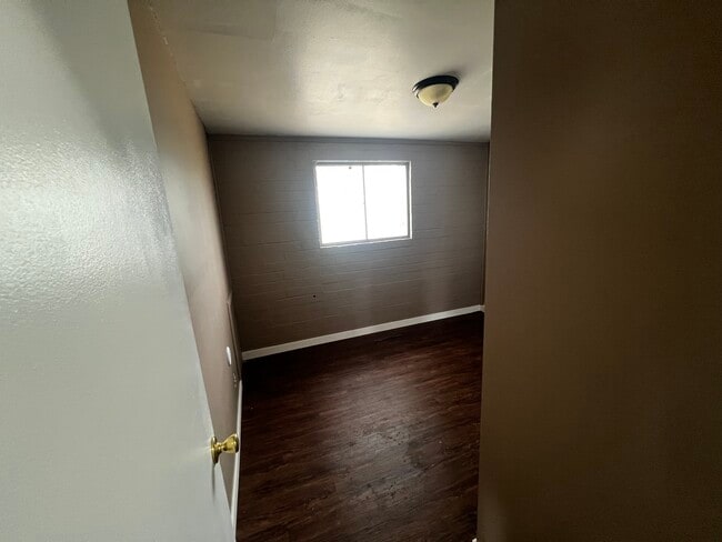 Photo - 739 E Carnation Dr