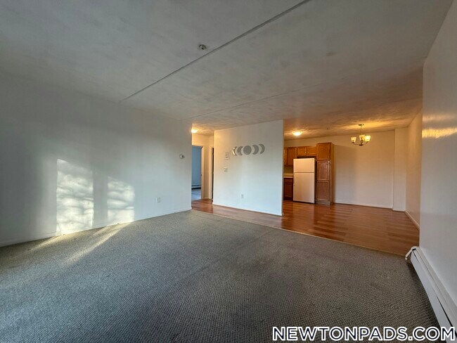Photo - 175 Adams St Unidad 40