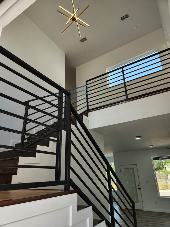 Photo - 706 W Seminole Ave