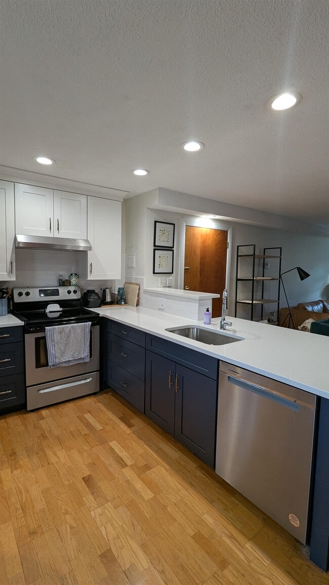 Photo - 105 W Merrimack St Unidad 2