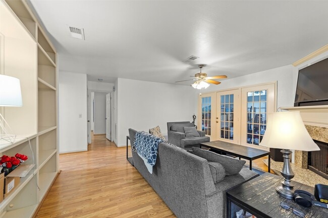 Building Photo - 38 Tall Sky Pl