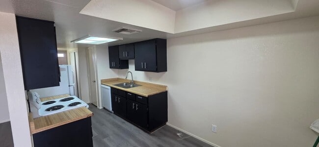 1844 S Monterey Dr Unit 201