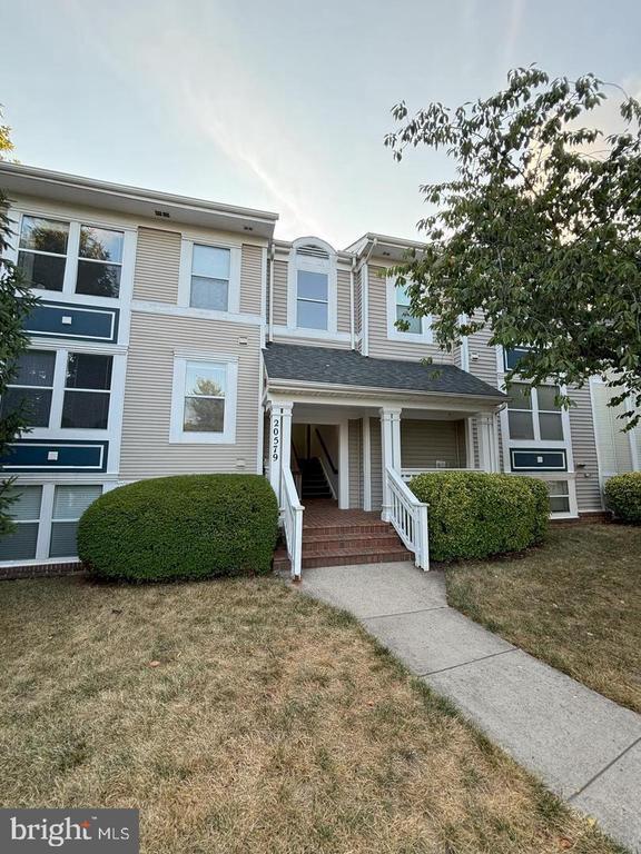 Building Photo - 20579 Snowshoe Square Unit 301