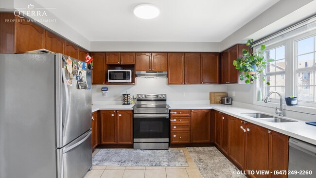 Photo - 72 Huxtable Ln