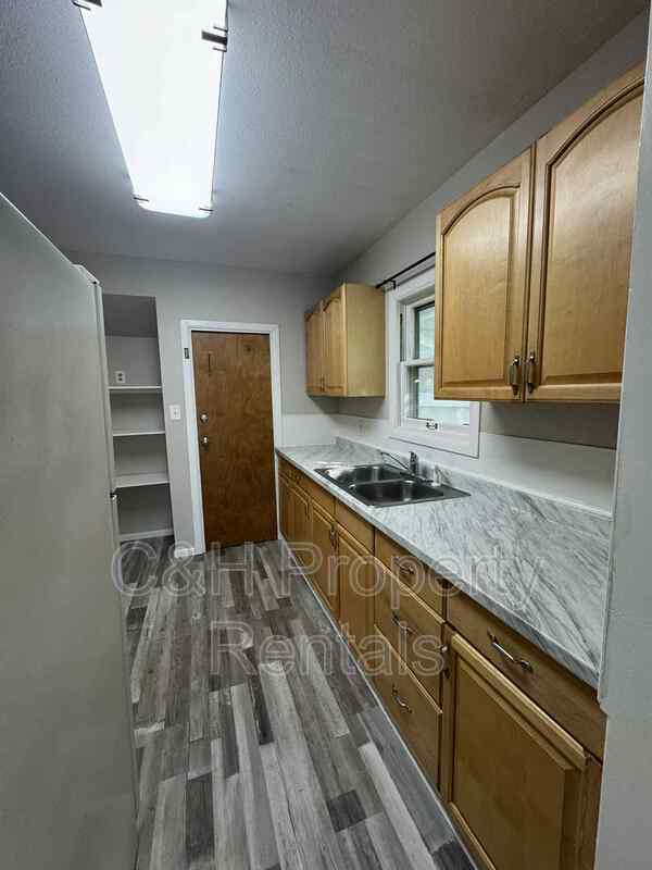 Photo - 517 Broadwater Ave