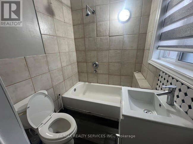 Photo - 634041 Hurontario St