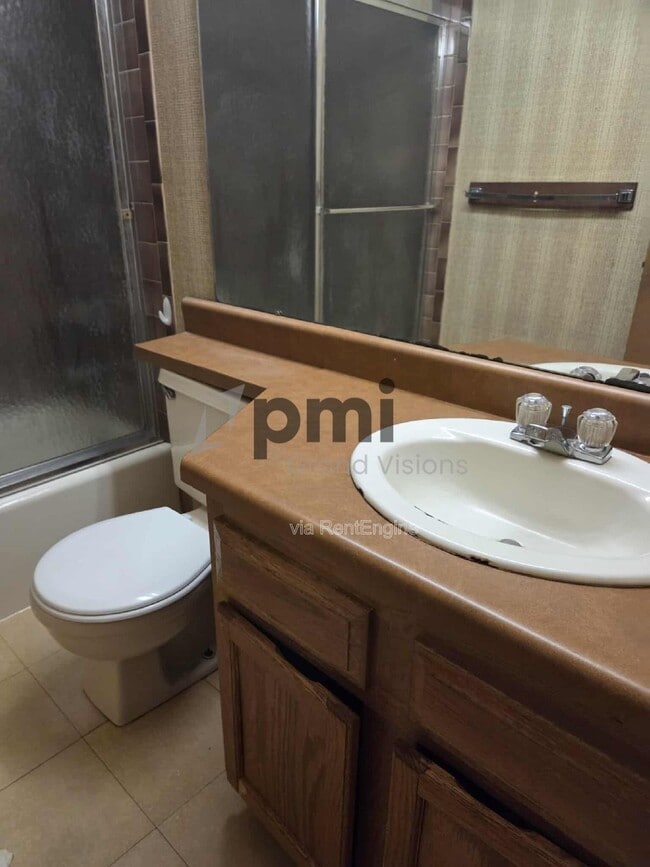 Photo - 955 4th St Unit 6