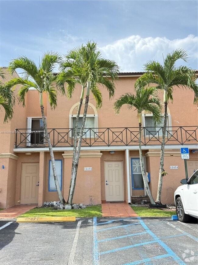 Building Photo - 12472 NW 11th Ln Rental