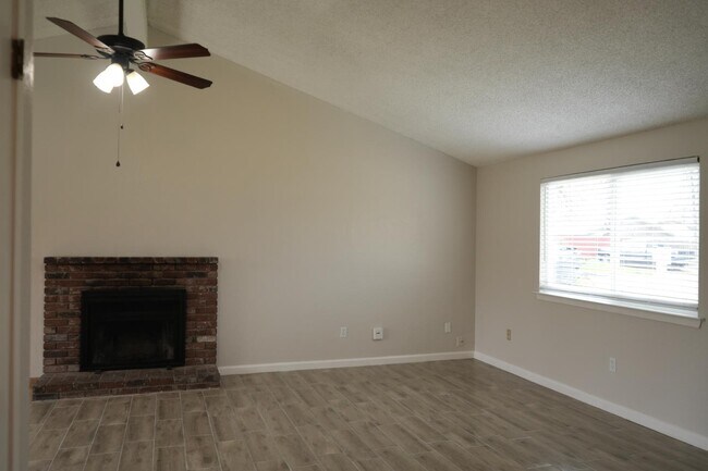 Photo - 4310 N Barcus Ave