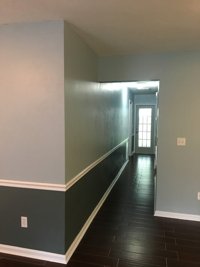 Photo - 111 J R Milton Rd