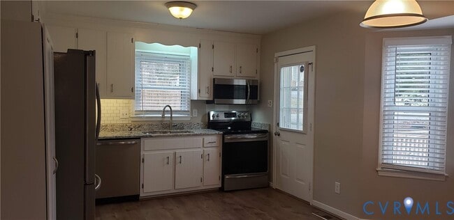 Photo - 7166 Full Rack Dr