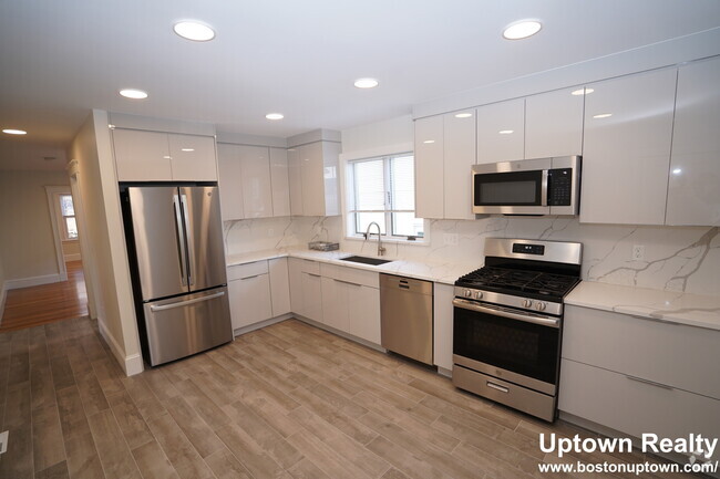 Building Photo - 59 Walnut St Unit #59a Rental