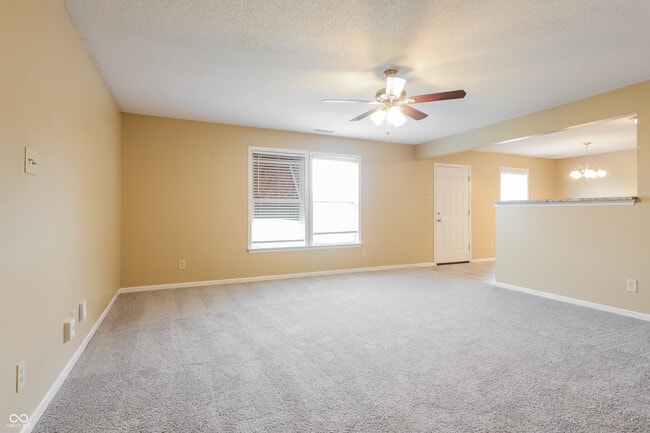 Photo - 944 Shenandoah Way
