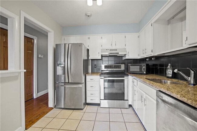 Photo - 196 Old River Rd Unit 5F
