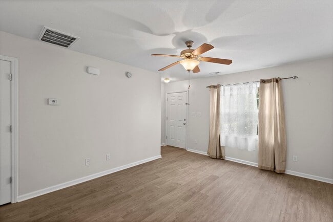 Photo - Great Location in Sneads Ferry!