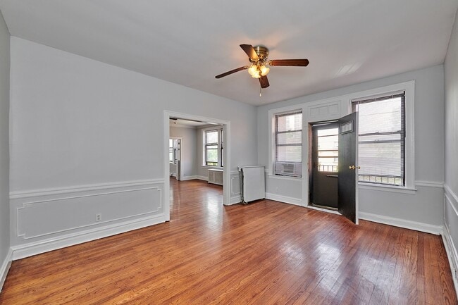 Photo - 5453 S Everett Ave Unidad 3A