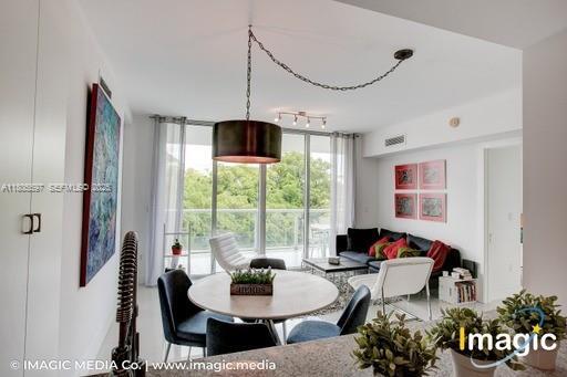 Photo - 720 NE 62nd St Unit 402