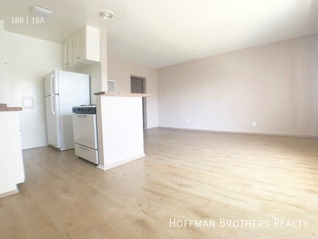 Photo - 12616 Caswell Ave Unidad 7