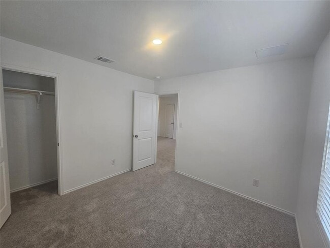 Photo - 420 Drizzle Dr