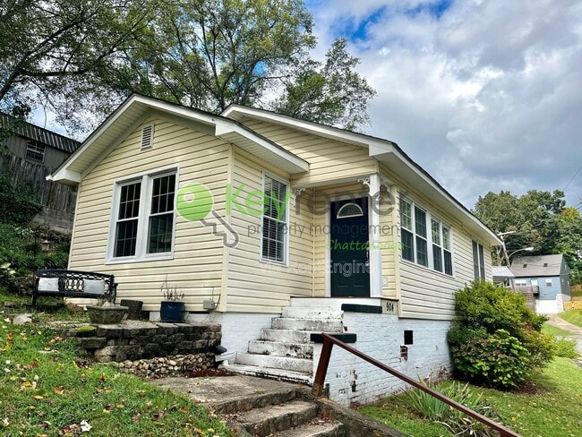 Building Photo - 904 Boylston St