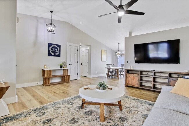 Photo - 1213 Cattail St Unidad ID1250619P