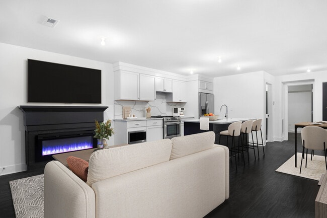 Photo - 1833 S Throop St Unit G