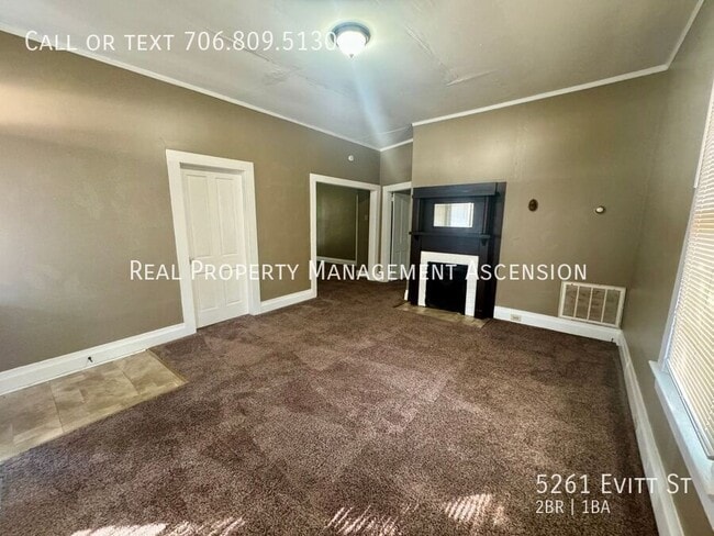 Photo - 5261 Evitt St