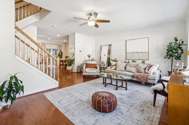 Photo - 607 Snow Goose Ln