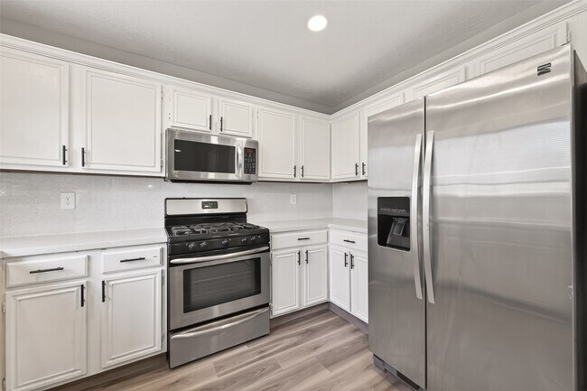 Photo - 2918 Colonel Ct Dr