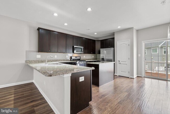 Photo - 9442 Adelaide Ln
