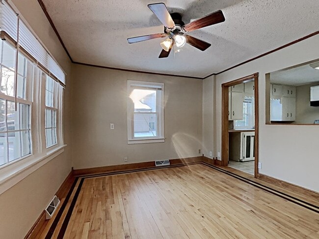 Photo - 14220 Crosstown Blvd NW
