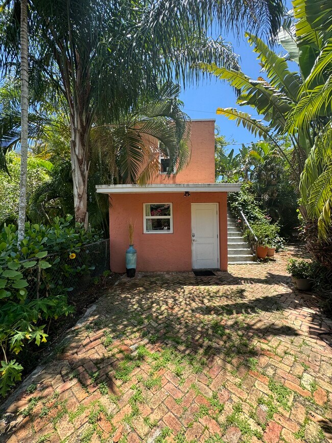 Building Photo - 822 Milan Ave Rental