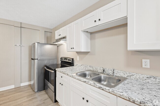 Studio, 1BA - 400SF - Kitchen