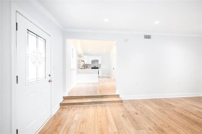 Photo - 426 N Holland St