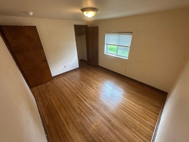 Photo - 905 26th St Unit Apt. 3