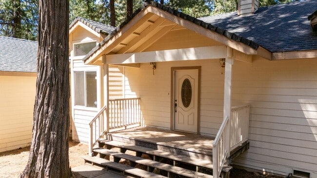 Photo - 6885 Kings Row Dr