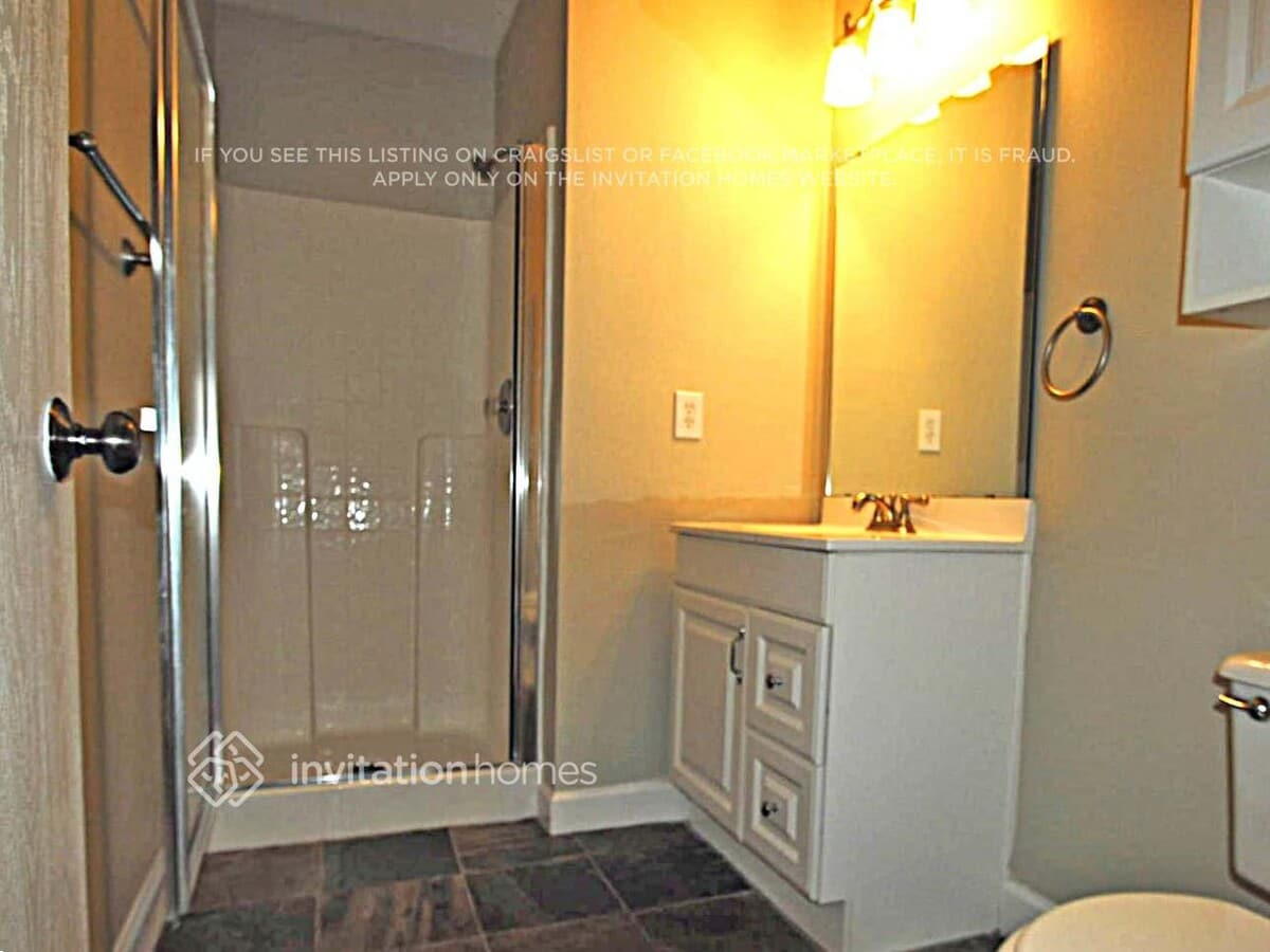 Photo - 142 Lake Catherine Cir