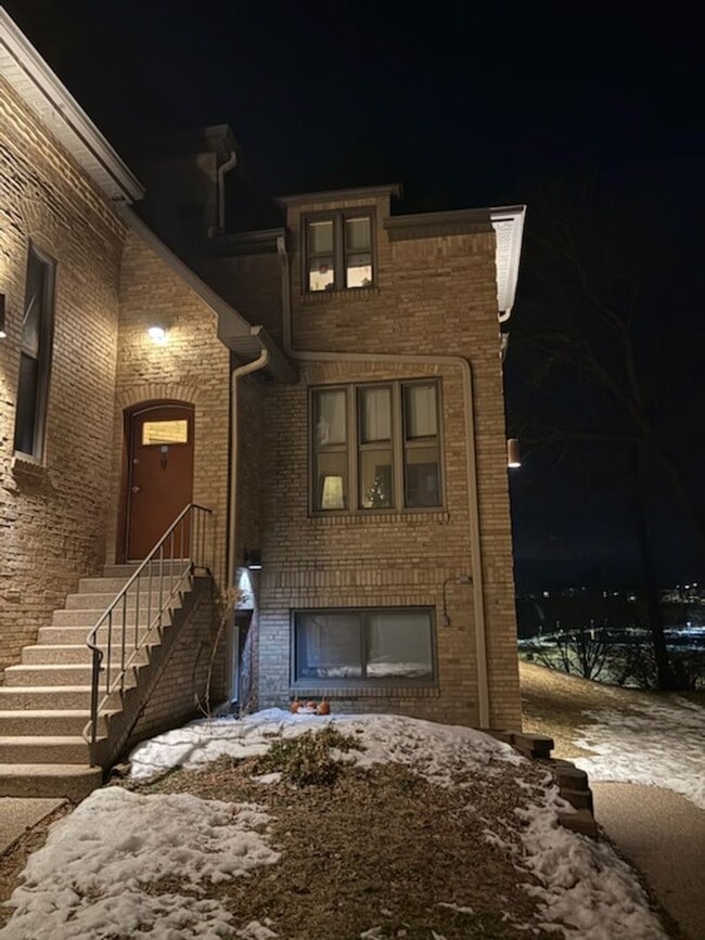 360 Ridgeland Avenue