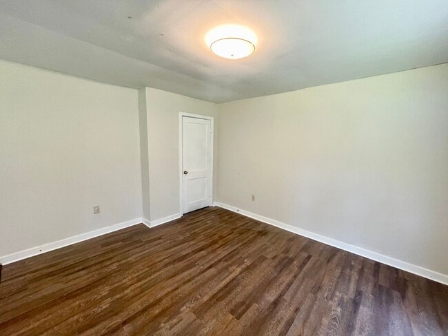 Photo - 2/1 Available for Rent in Canton!