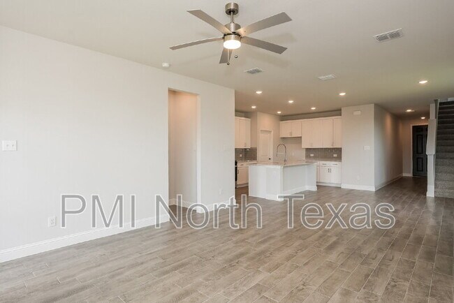 Photo - 532 Chianti Dr