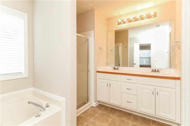 Photo - 1387 Bramlett Forest Ct SE