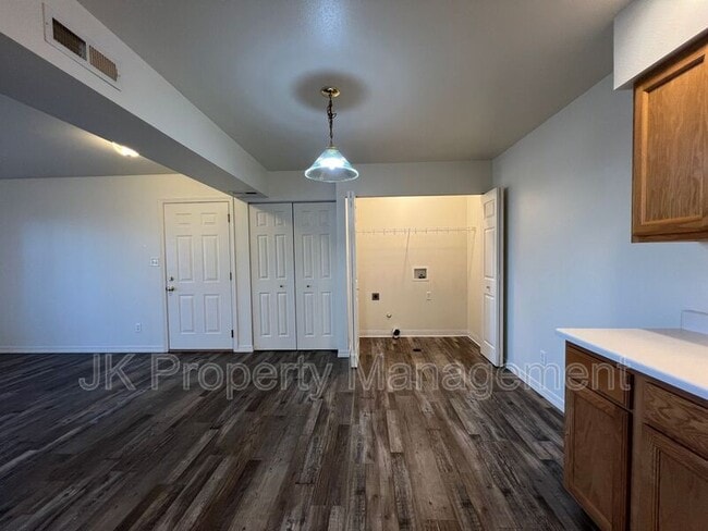 Photo - 1210 5th St S