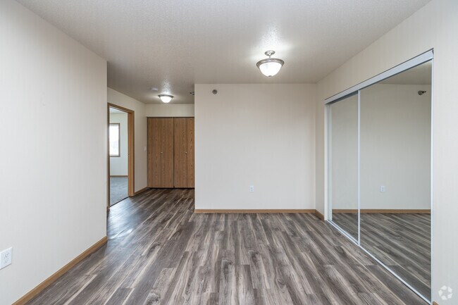 2BR, 2BA + Den - 1,068SF - Dining Room