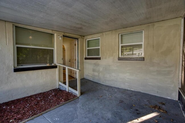 Photo - 1744 Granville Ct S