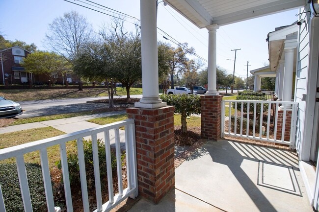 Photo - 2 bedroom/2.5 bathroom townhouse in Arsenal Hill