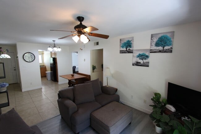 Building Photo - Furnished 2BR Condo in University Heights | Private Balcony + Covered Parking Unit 17-216